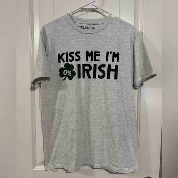 Gray Short Sleeve Tee with Bold Irish Print - Picture 1 of 2